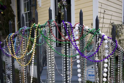 Mardi Gras: A Solution To Bead Waste thumbnail